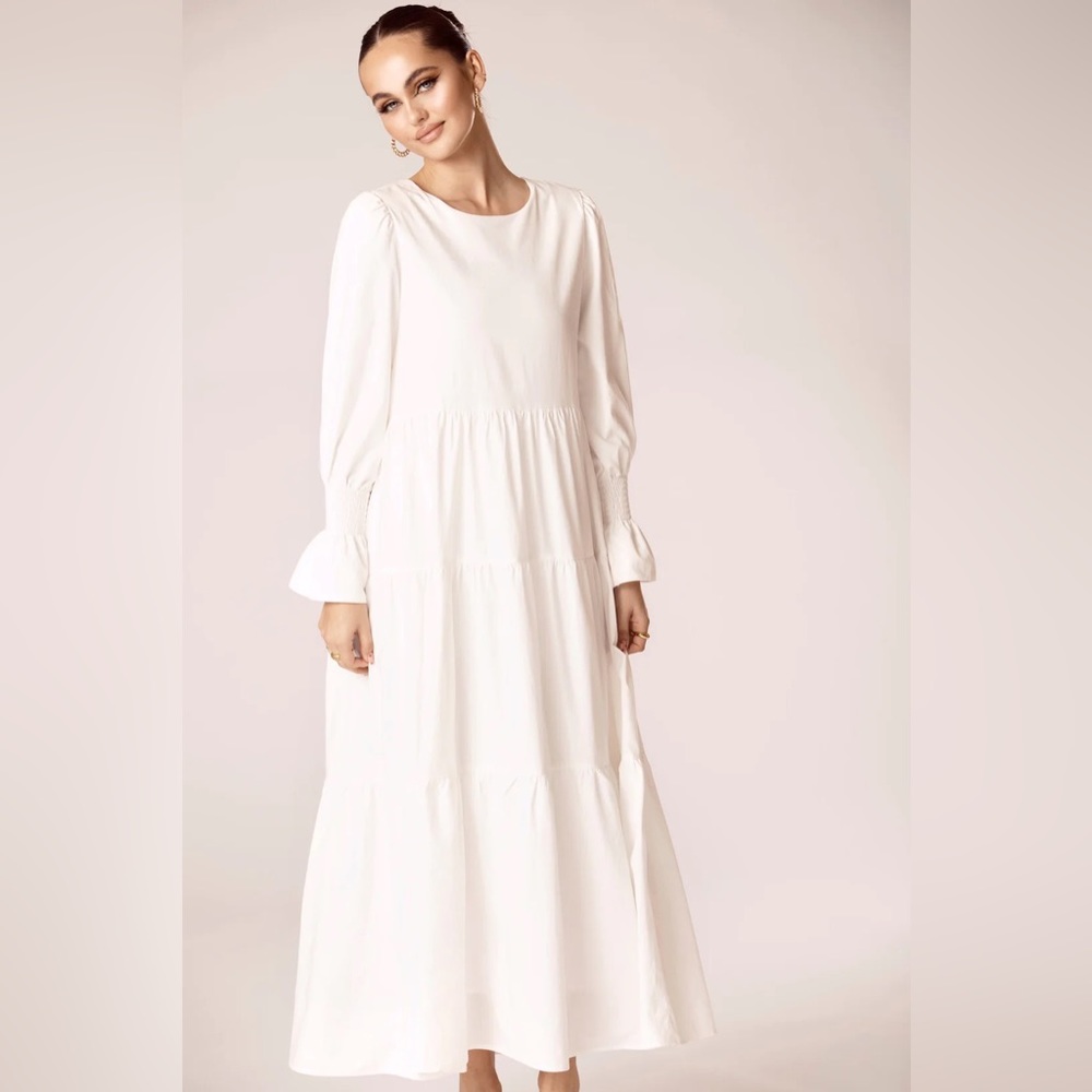 VEILED 🔹 White Maxi Dress - Picture 3 of 7